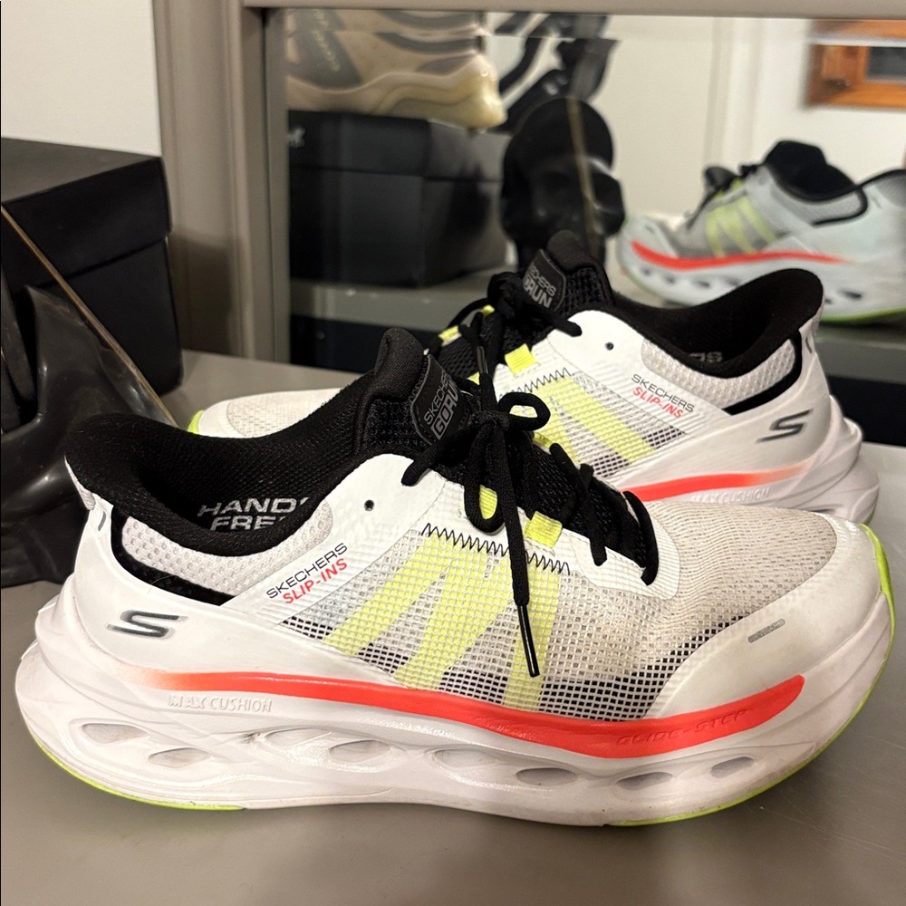 Skechers Glide Step Slip Ins